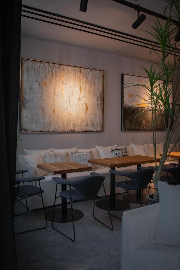 Unique Boutique Hotel Antibes Juan-Les-Pins Экстерьер фото