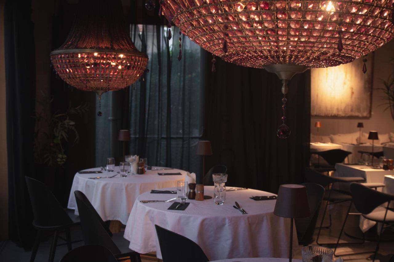 Unique Boutique Hotel Antibes Juan-Les-Pins Экстерьер фото