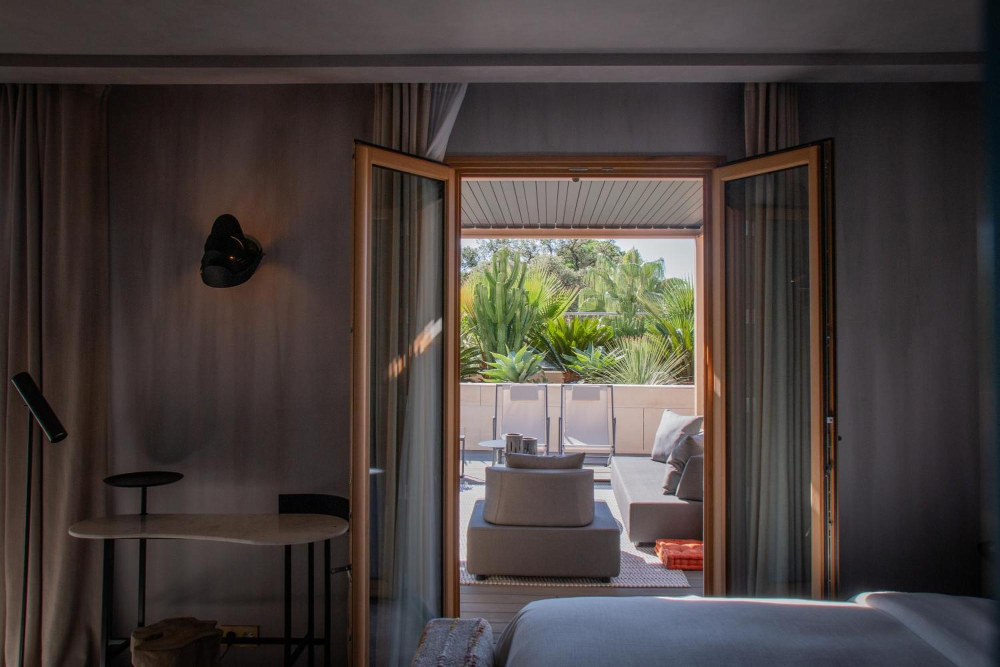 Unique Boutique Hotel Antibes Juan-Les-Pins Экстерьер фото